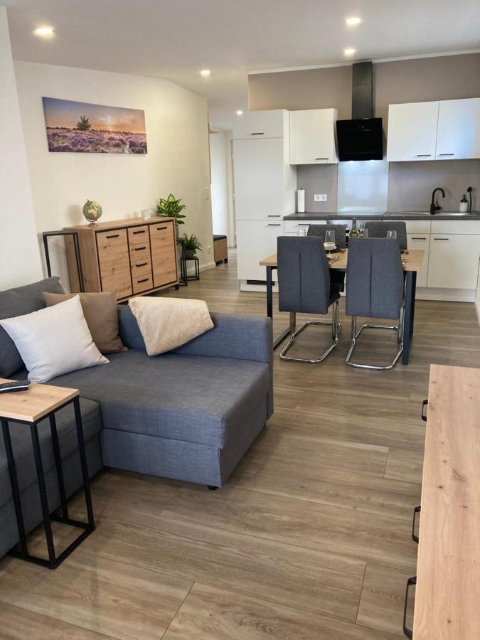 Moderne Ferienwohnung Mit Balkon Herxheim Kültér fotó