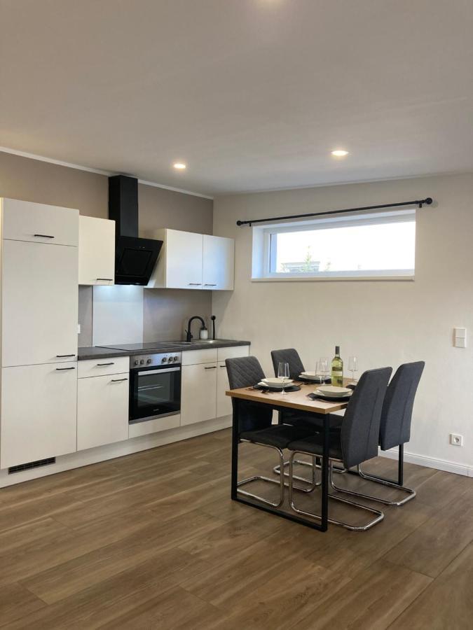 Moderne Ferienwohnung Mit Balkon Herxheim Kültér fotó